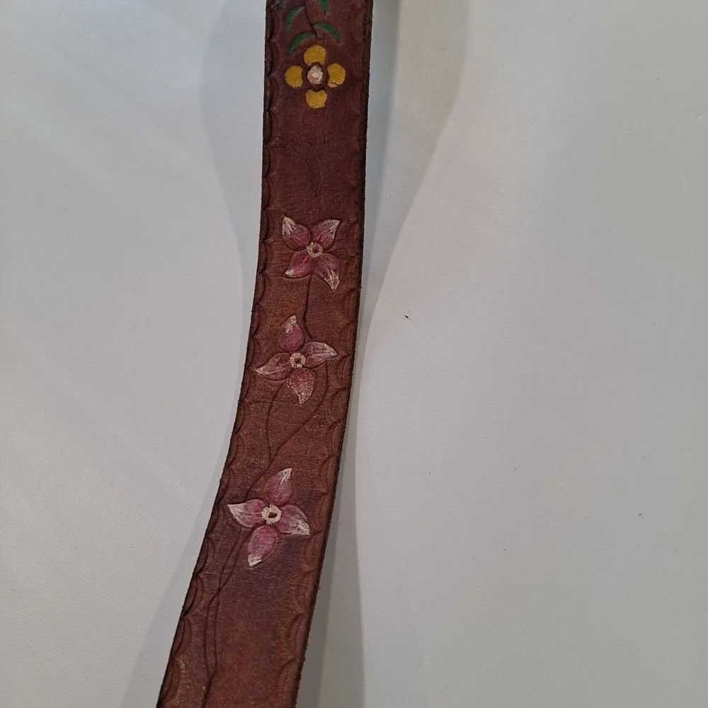 Vintage Kids  29 Inch Hand Tooled Leather Belt Brown Western Cowboy